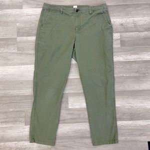 •Gap• Girlfriend Chino